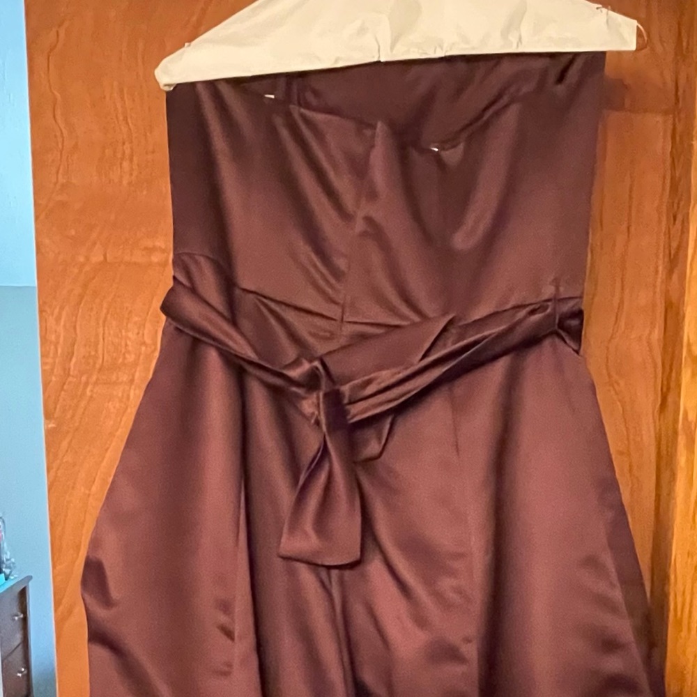 Gorgeous strapless ball gown.